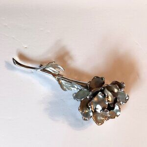 Vintage Long Stem Flower Brooch